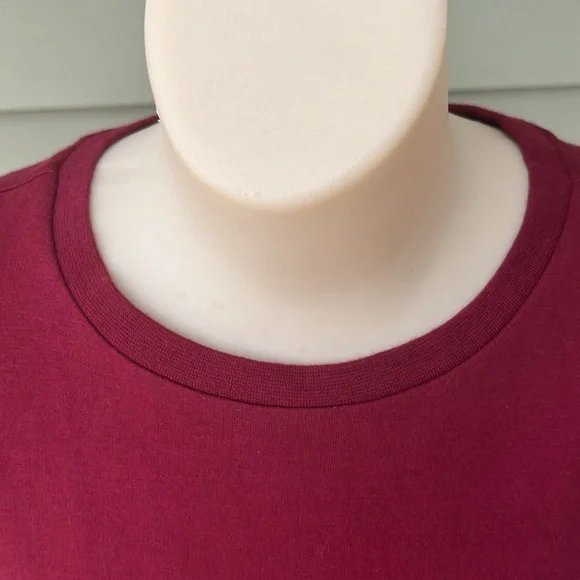 New crown & ivy cranberry long sleeve blouse - Picture 2 of 13